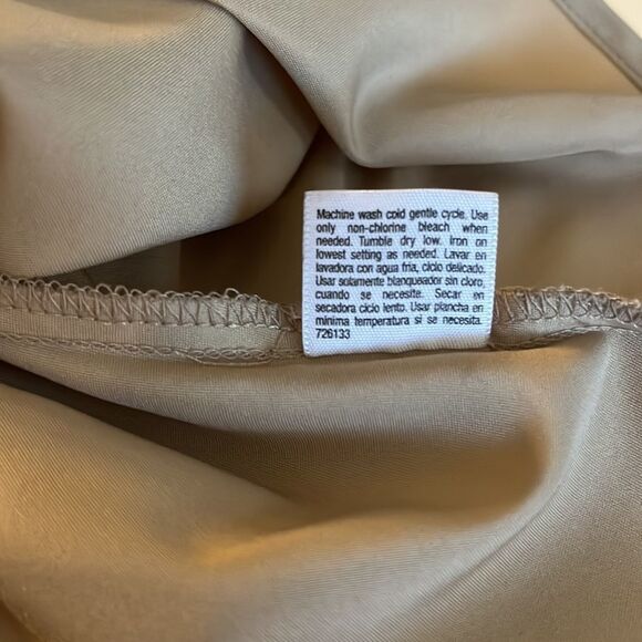 𝅺unbranded tan camisole square neck and back skinny straps nonadjustable SZ XL - Picture 9 of 11